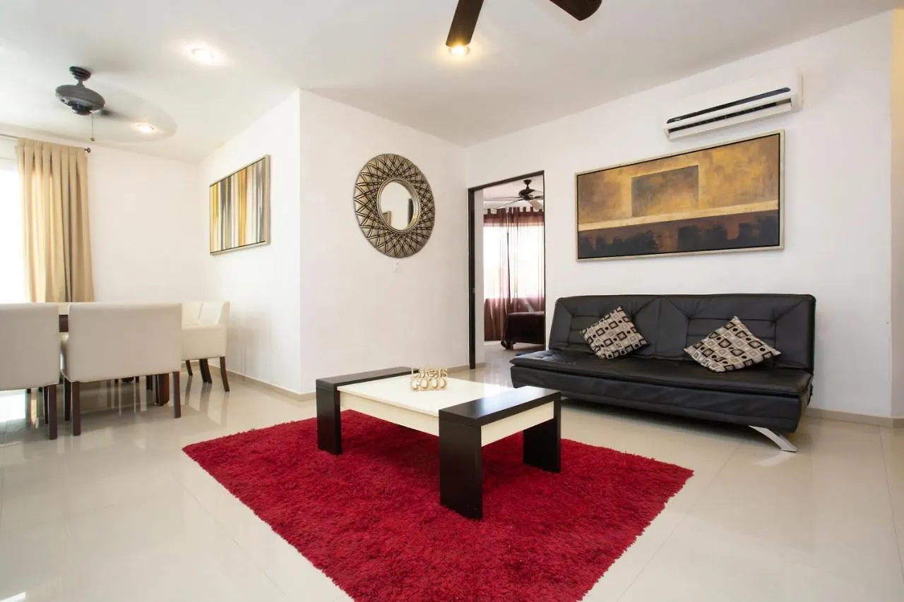 Villas Amalfi Condo Eden Playa del Carmen Mexiko